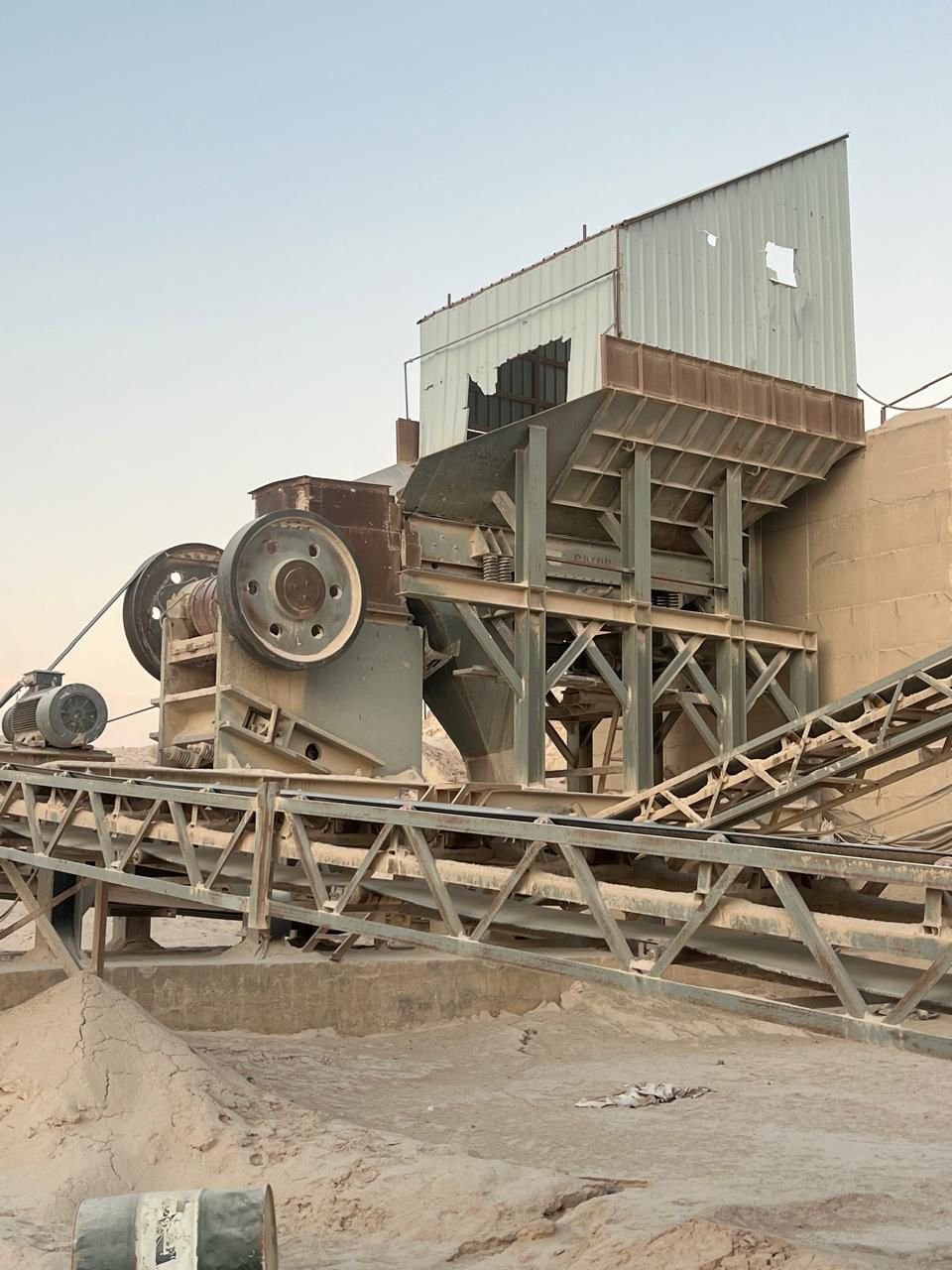 كسارة صخور - شركة بناء الطرق