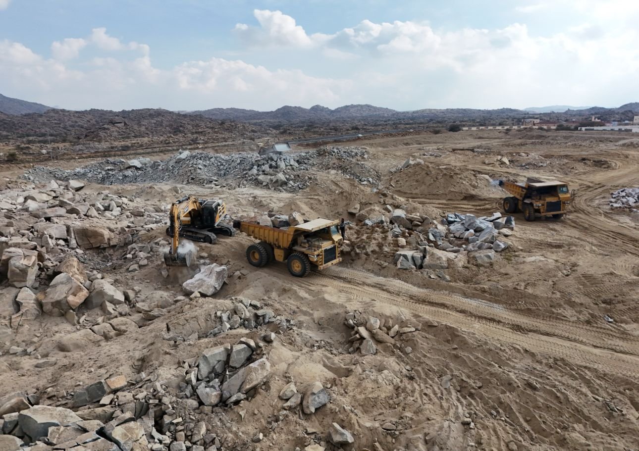 معدات البنية التحتية - شركة بناء الطرق