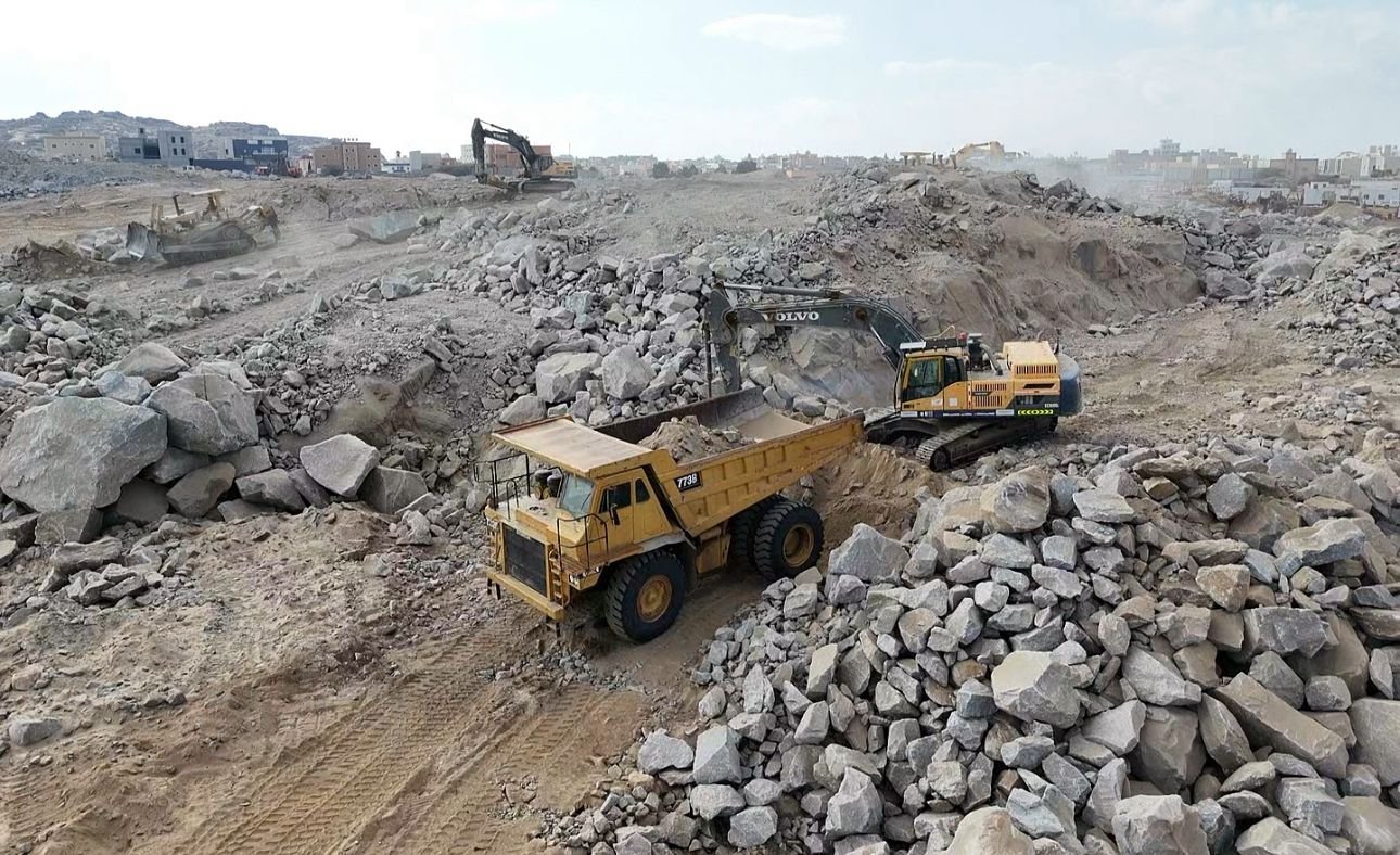 مشروع من مشاريع شركة بناء الطرق